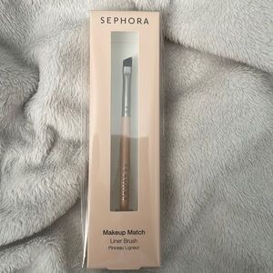 💄4/$25 sephora liner brush